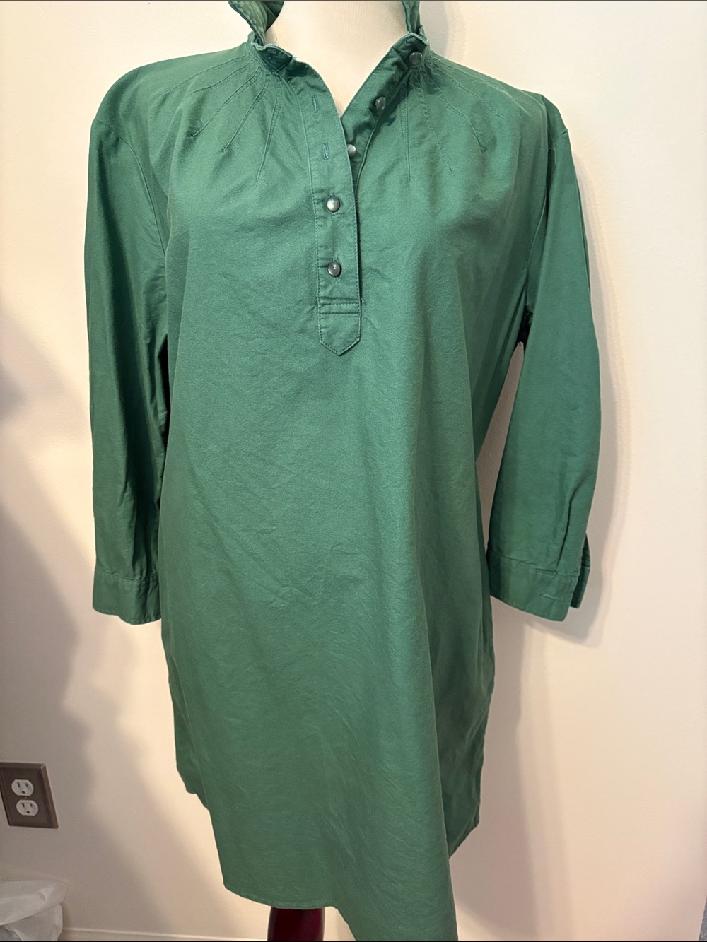 Pomander Place  fromTuckernuck Forest Green Button-Front Tunic Dress